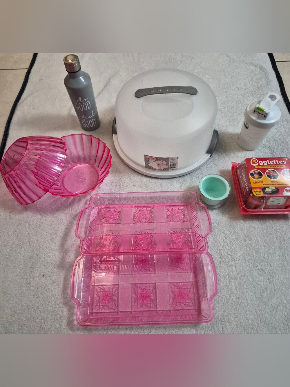 6pc Kitchen Gadget & Entertaining Lot - NWT/NWOT (Sterilite, BlenderBottle, Etc)